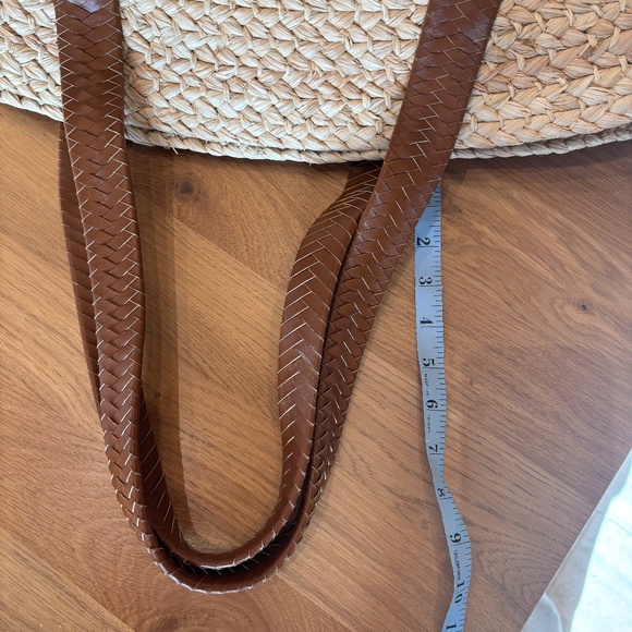 Cesta Collective Taco Tote Basket - Raffia w/ Leather Handles - Picture 12 of 14